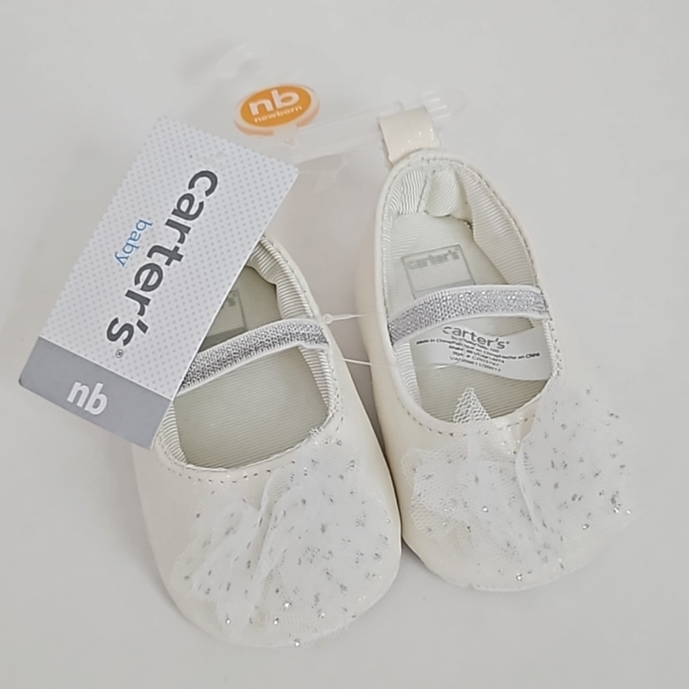 NWT Carter's White and Silver NB Baby Girl Shoes